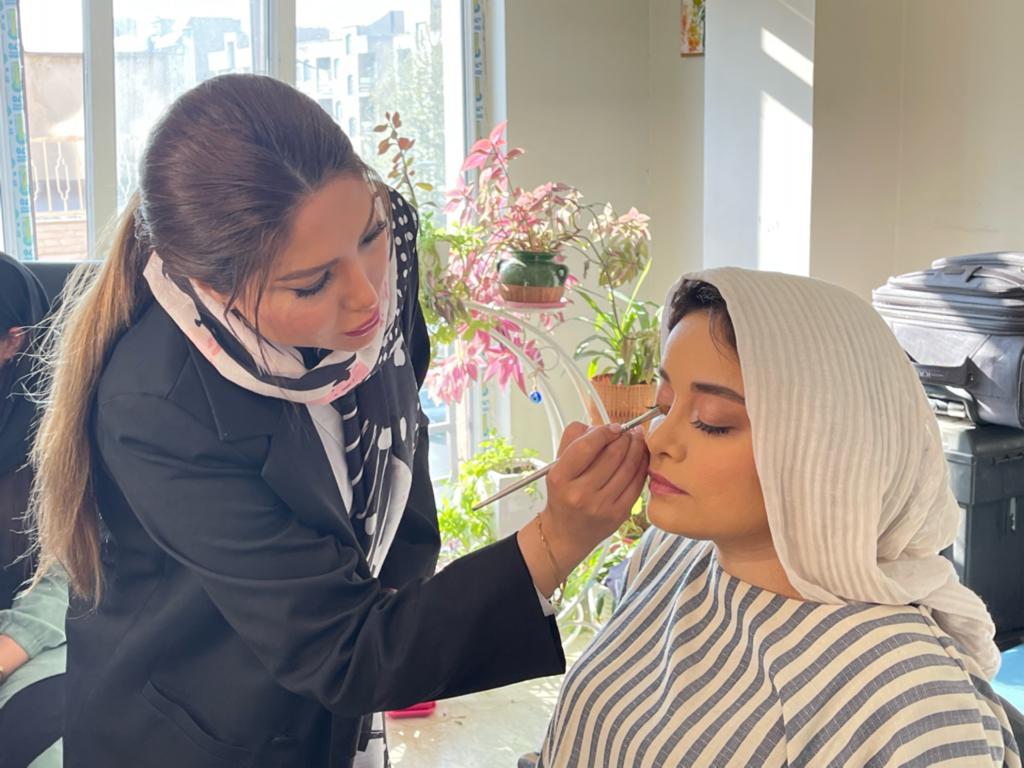 makeup art in \”The Role of Negar\” made by Ali Atshani